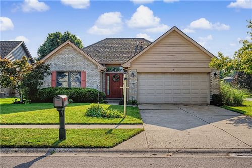 9446 Country Path Trl, Miamisburg, OH, 45342-4479 | Card Image