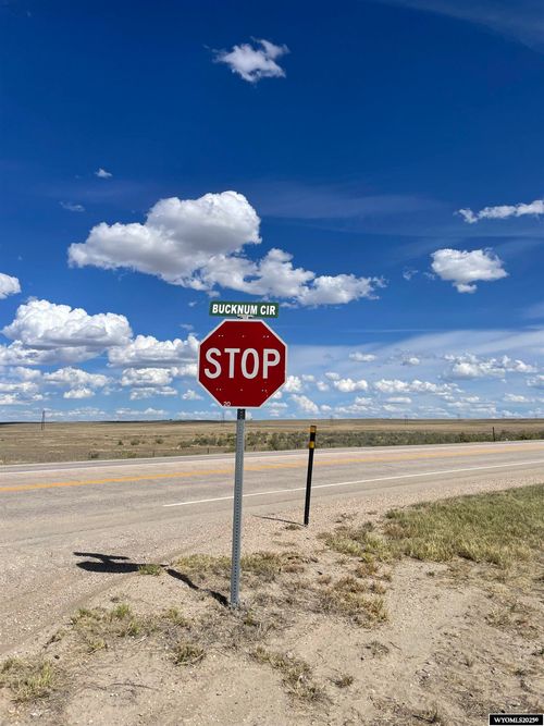 6200 Bucknum Cir, Casper, WY, 82604-9422 | Card Image
