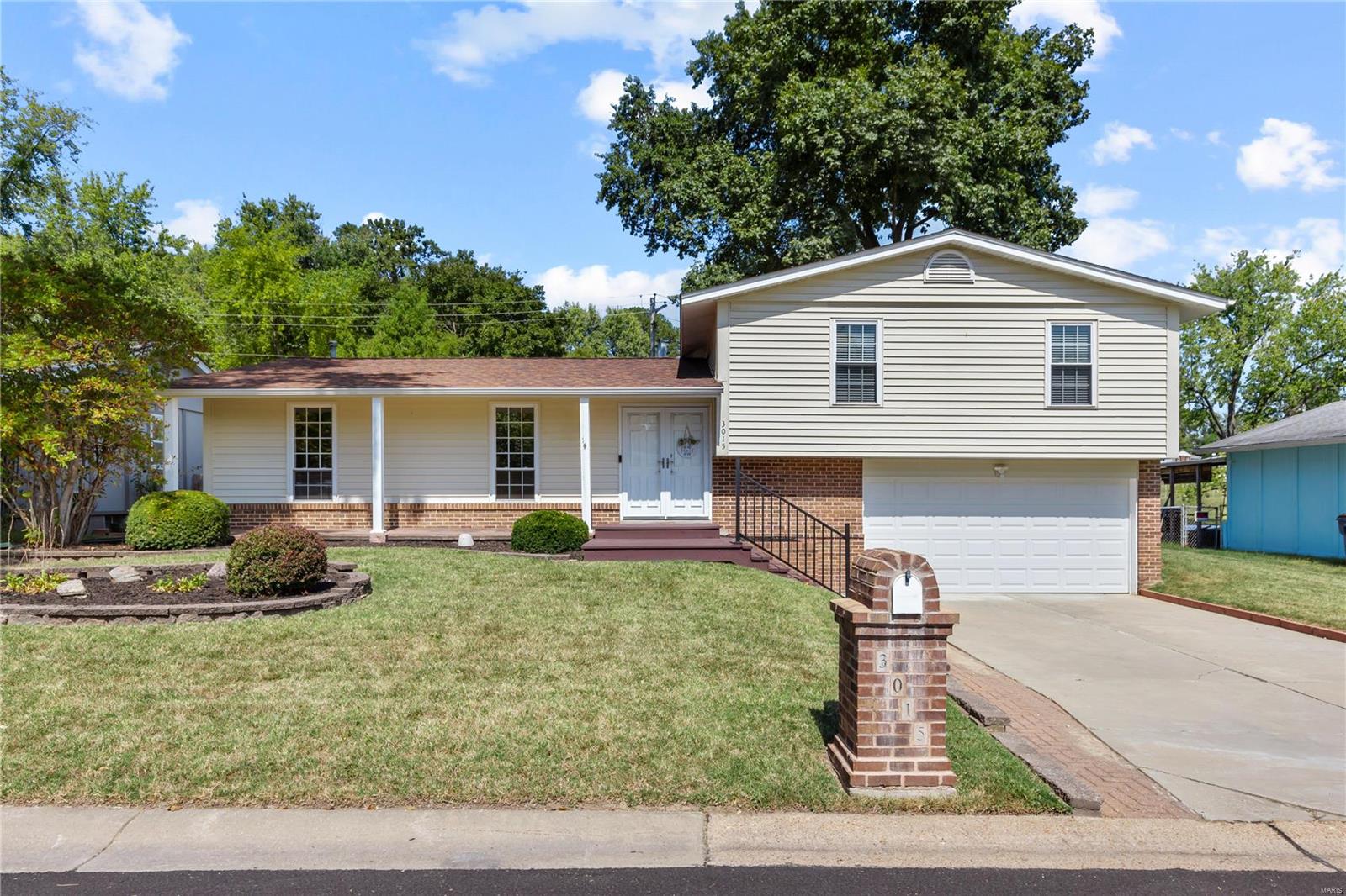 Willow Wood Dr, Saint Charles, MO 63303