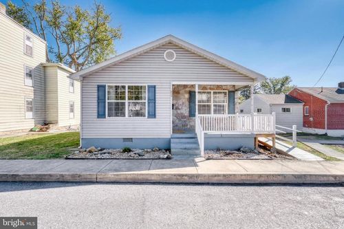 213 Market Street, HIGHSPIRE, PA, 17034 | Card Image