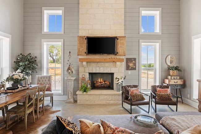 792 Langes Mill Rd, Home with 3 bedrooms, 3 bathrooms and null parking in Doss TX | Image 11