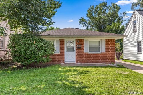 25469 Powers St Avenue, Dearborn Heights, MI, 48125 | Card Image