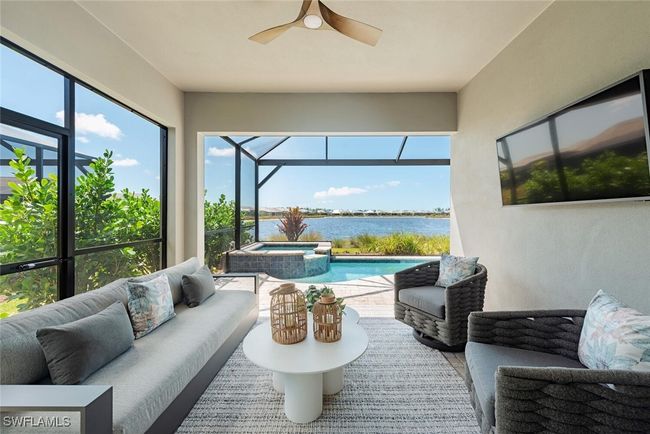 8776 Yucatan Ct, House attached with 2 bedrooms, 2 bathrooms and null parking in NAPLES FL | Image 5