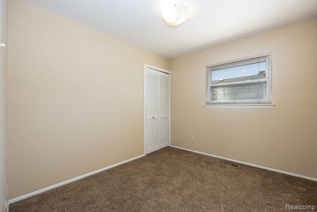 304 Tecumseh St, House other with 3 bedrooms, 1 bathrooms and null parking in Clawson MI | Image 19