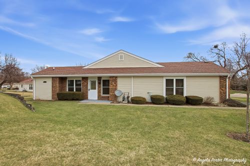 7112 Nassau Ct, Fox Lake, IL, 60020-1036 | Card Image