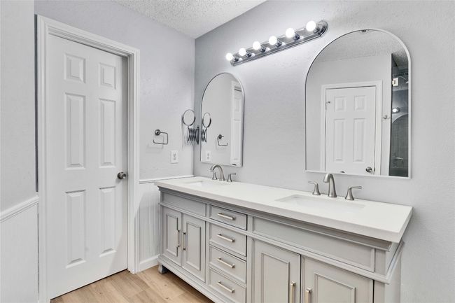 Primary bathroom | Image 21