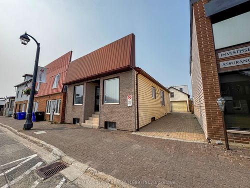 906 George St, Hearst, ON, P0L1N0 | Card Image