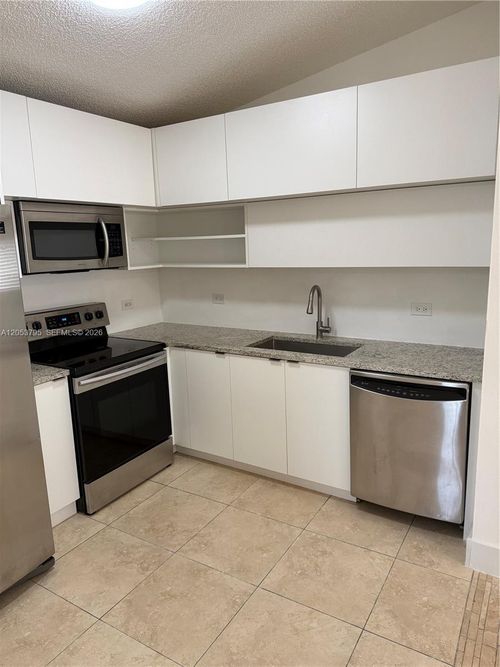 115-3600 N 56th Ave, Hollywood, FL, 33021-2216 | Card Image