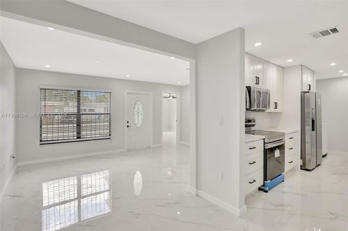 3916 Nw 207th Street Rd, Miami Gardens, FL, 33055-1143 | Card Image