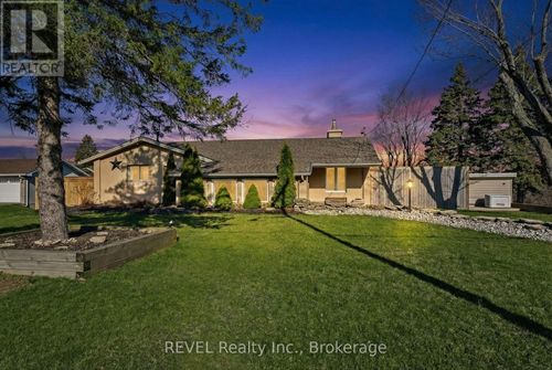 955 Ridge Rd N, Ridgeway, ON, L0S1N0 | Card Image