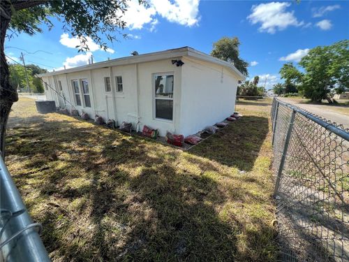 143 D St, LAKE WALES, FL, 33853-3506 | Card Image