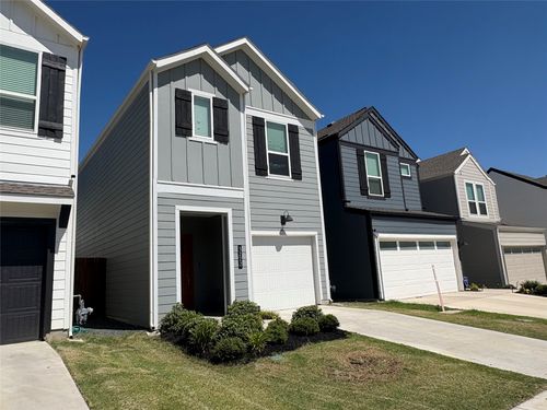 3222 Hampton Dr, Richland Hills, TX, 76118-3200 | Card Image