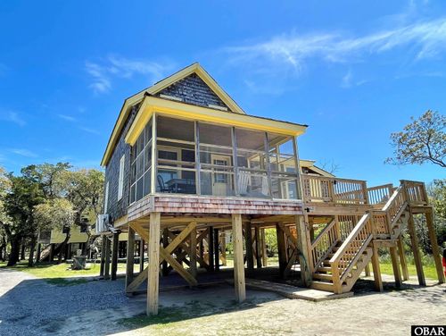 28 Fig Tree Ln, Ocracoke, NC, 27960-1099 | Card Image