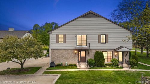 35164 N Bay Cir, Harrison Twp, MI, 48045-3200 | Card Image