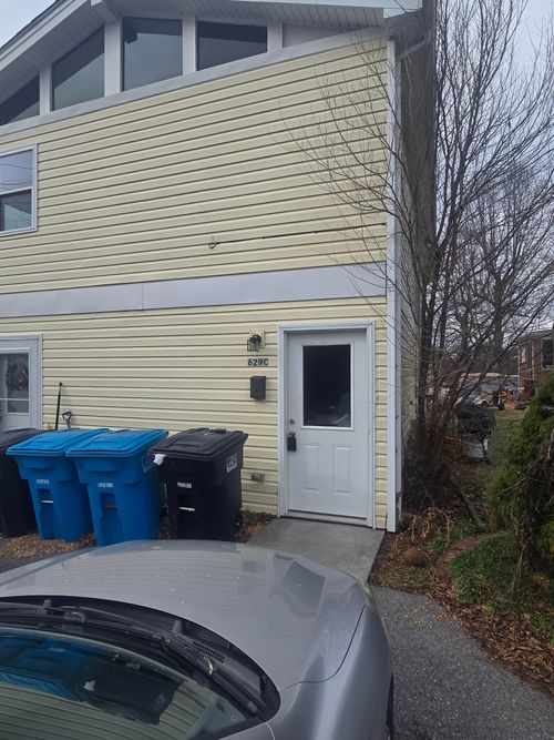 c-629 Hungtington Blvd, Roanoke, VA, 24012 | Card Image