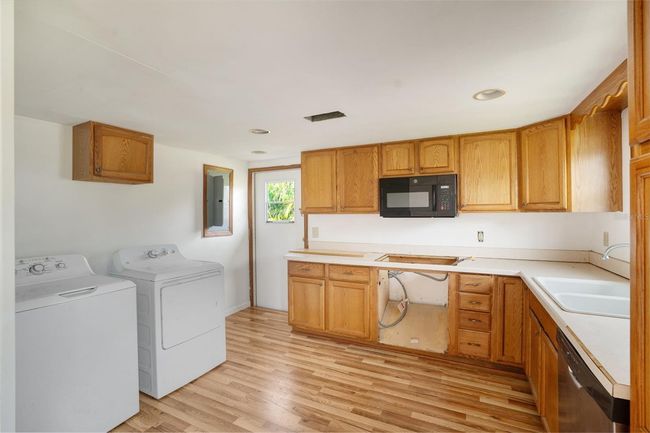 208 36 Th St W, House other with 4 bedrooms, 1 bathrooms and null parking in Bradenton FL | Image 8