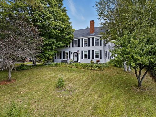 5 Circle St, Baldwinville, MA, 01436-1227 | Card Image