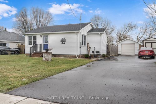 779 Albert Street, Chatham Kent, ON, N8A1Y8 | Card Image