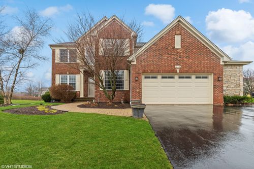 260 Thrush Cir, Lindenhurst, IL, 60046-7948 | Card Image
