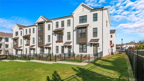 538 Healy Dr, Cumming, GA, 30040-3161 | Card Image