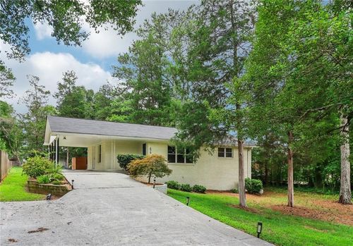 679 Forest Ridge Dr Se, Marietta, GA, 30067-7145 | Card Image