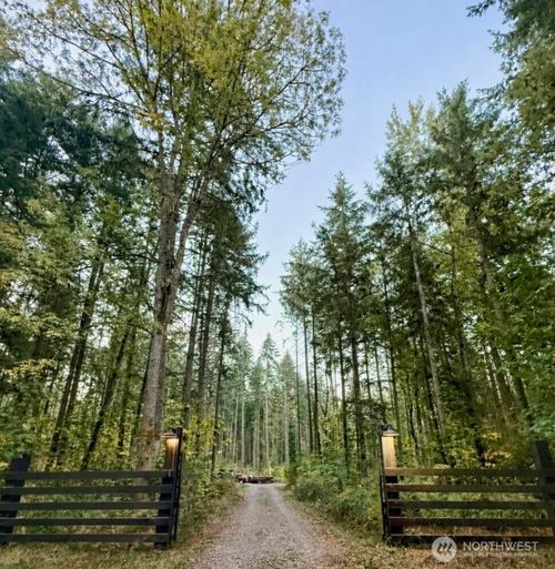 18311 Shenandoah Ln Se, Yelm, WA, 98597-9001 | Card Image