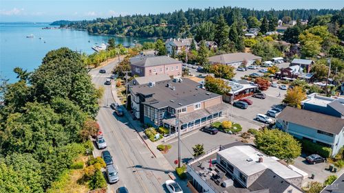 105 1st St, Langley, WA, 98260-8806 | Card Image
