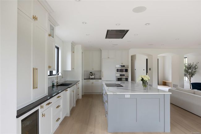 609 Oliver St, House other with 4 bedrooms, 4 bathrooms and 6 parking in Oak Bay BC | Image 18