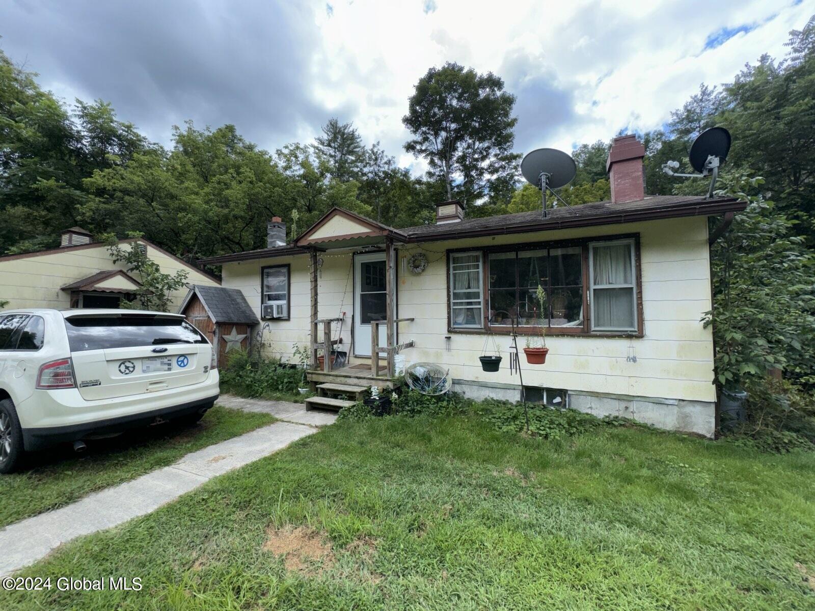 Dayfoot Rd, Petersburg, NY 12138