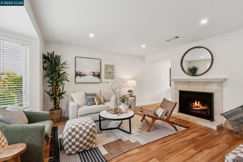 46 Sierra Ln, Walnut Creek, CA, 94596-4910 | Card Image