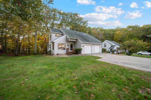 5 Balsam Ct, Atkinson, NH, 03811-2710 | Card Image