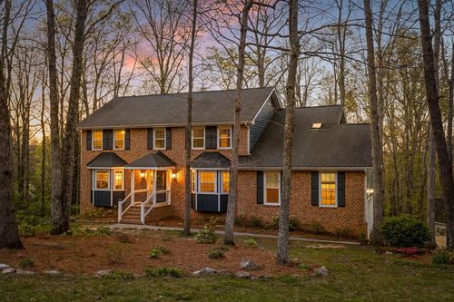 5 Fireside Way, Signal Mountain, TN, 37377-2019 | Card Image