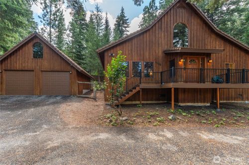 3100 Tamarack Pl, Wenatchee, WA, 98801-8814 | Card Image