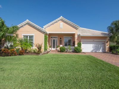 2562 Saint Lucia Circle, House other with 3 bedrooms, 2 bathrooms and null parking in Vero Beach FL | Image 1