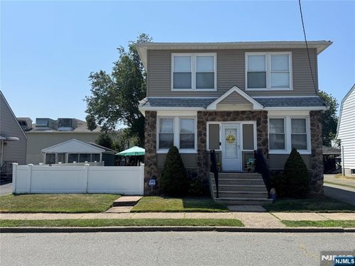 21 Passaic Ave, Woodland Park, NJ, 07424-2516 | Card Image