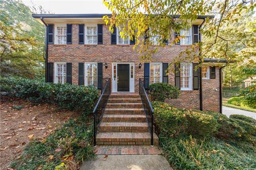 525 Wickerberry Ln, Roswell, GA, 30075-4237 | Card Image