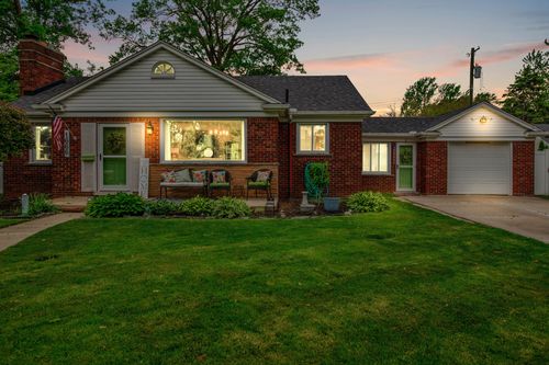 1666 22nd St, Wyandotte, MI, 48192-3529 | Card Image