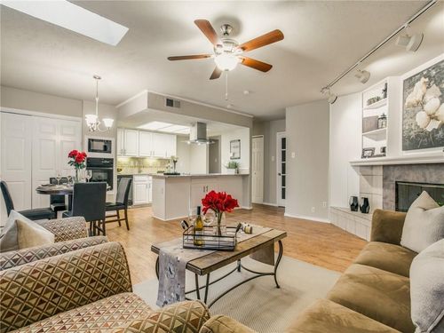 136 W Way Dr, Allen, TX, 75002-3104 | Card Image