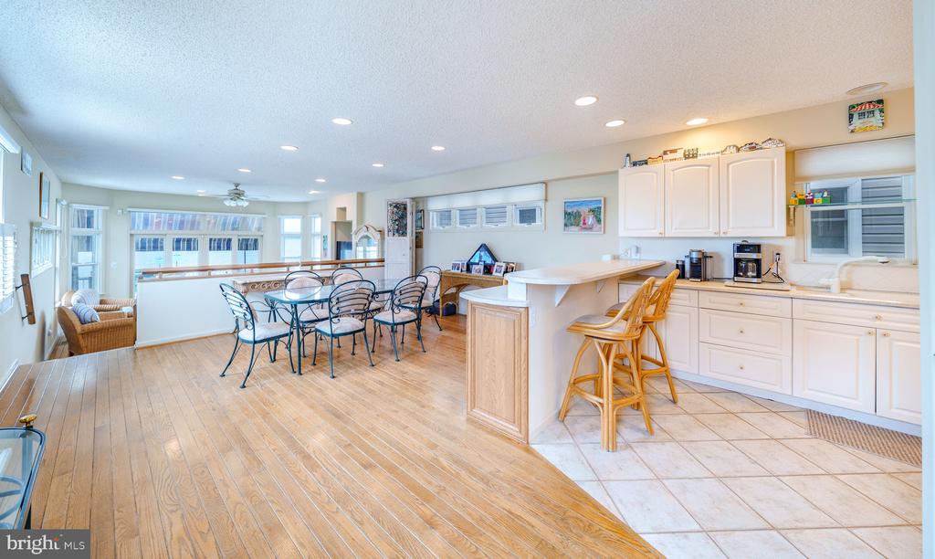 Residential in OCEAN CITY 3