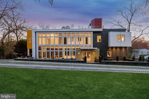 6304 Old Dominion Dr, MCLEAN, VA, 22101-4117 | Card Image