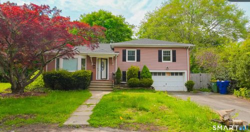 24 Sunfield Cir, Waterbury, CT, 06708-1513 | Card Image