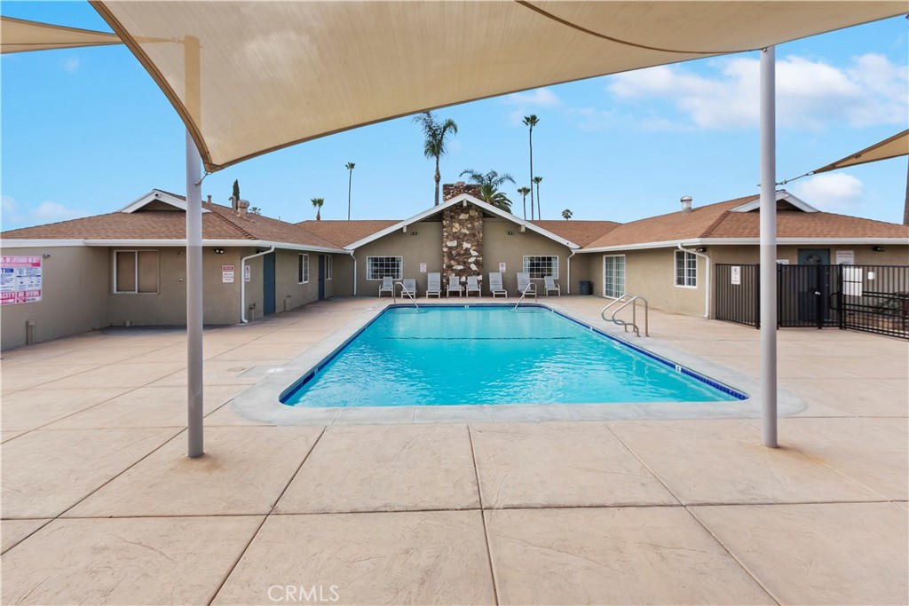 Manufactured In Park in Covina 5