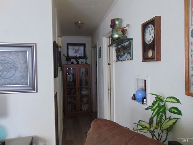 655 Sw 4 Th St, Home with 4 bedrooms, 2 bathrooms and 4 parking in Ontario OR | Image 7