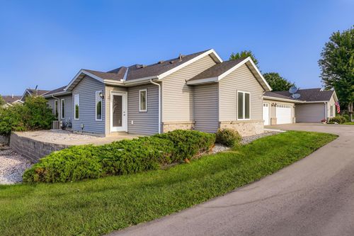 342 Sunfish Ln, Winsted, MN, 55395-1060 | Card Image