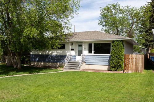 2620 38 Street Sw, Calgary, AB, T3E3E8 | Card Image