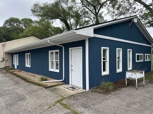 b-4333 Red Arrow Hwy, Stevensville, MI, 49127-9396 | Card Image