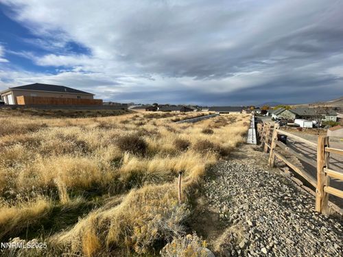 2948 Paiute St, Winnemucca, NV, 89445-6167 | Card Image