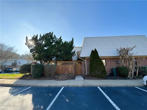 401 Marsh Duck Way, Virginia Beach, VA, 23451-6526 | Card Image