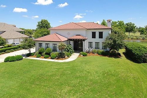 107 English Turn Dr, New Orleans, LA, 70131-3319 | Card Image