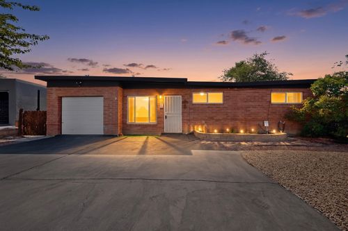 1108 Dorothy St Ne, Albuquerque, NM, 87112-5550 | Card Image